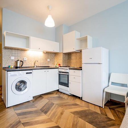 Cozy little apartment in Studentski grad Sofia Eksteriør bilde