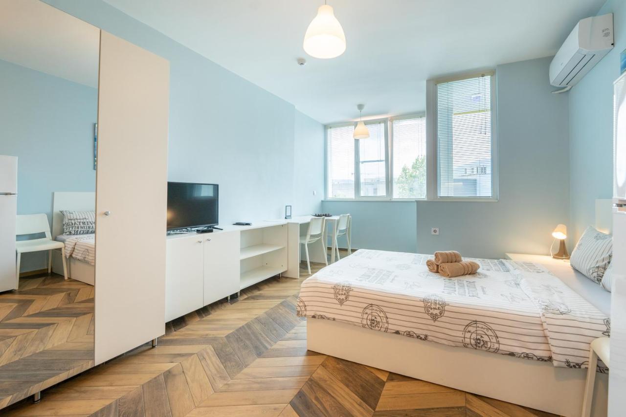 Cozy little apartment in Studentski grad Sofia Eksteriør bilde